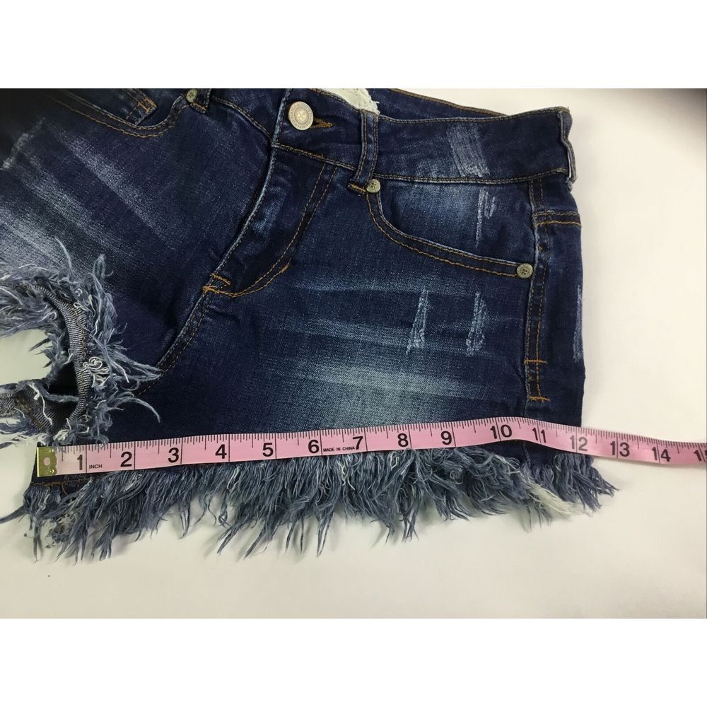 Celebrity Pink Denim booty Shorts Womens Size 1 distressed med rise Waist 26 - Picture 8 of 9
